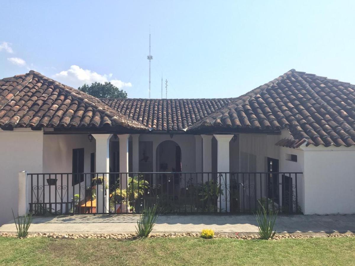 Отель Casa Lobe Окосинго Экстерьер фото